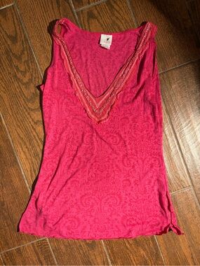 Daytrip Bright Fuchsia V-Neck Tank with Lace Trim